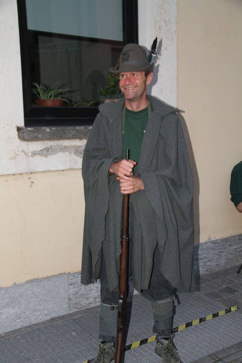 image010